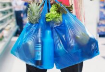 У Вінниці пропонують заборонити продаж поліетиленових пакетів